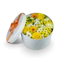 Box žlutých květin zavřený